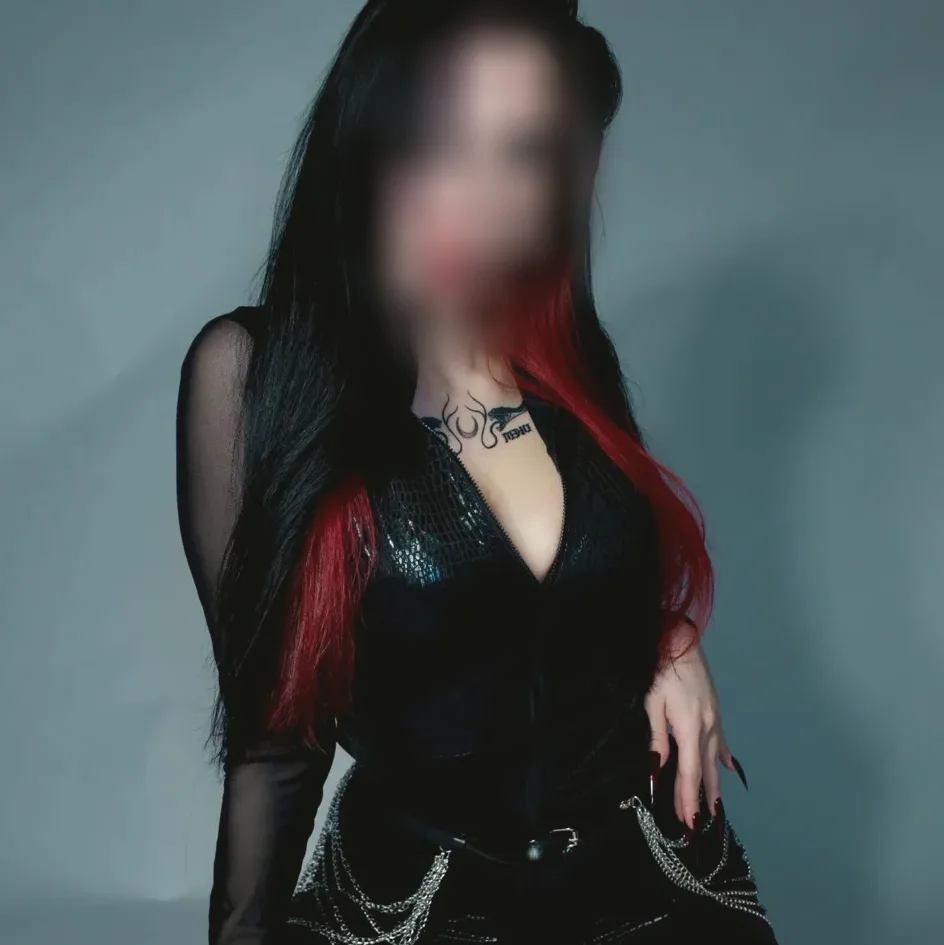 Claudia, 25 años